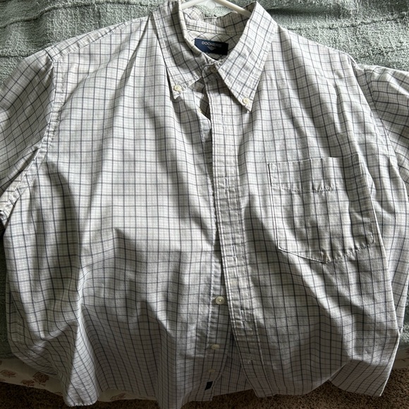 Lot of 7 short sleeved shirts! Under Armour, North Face, Fila, Izod, and more! - Picture 14 of 14